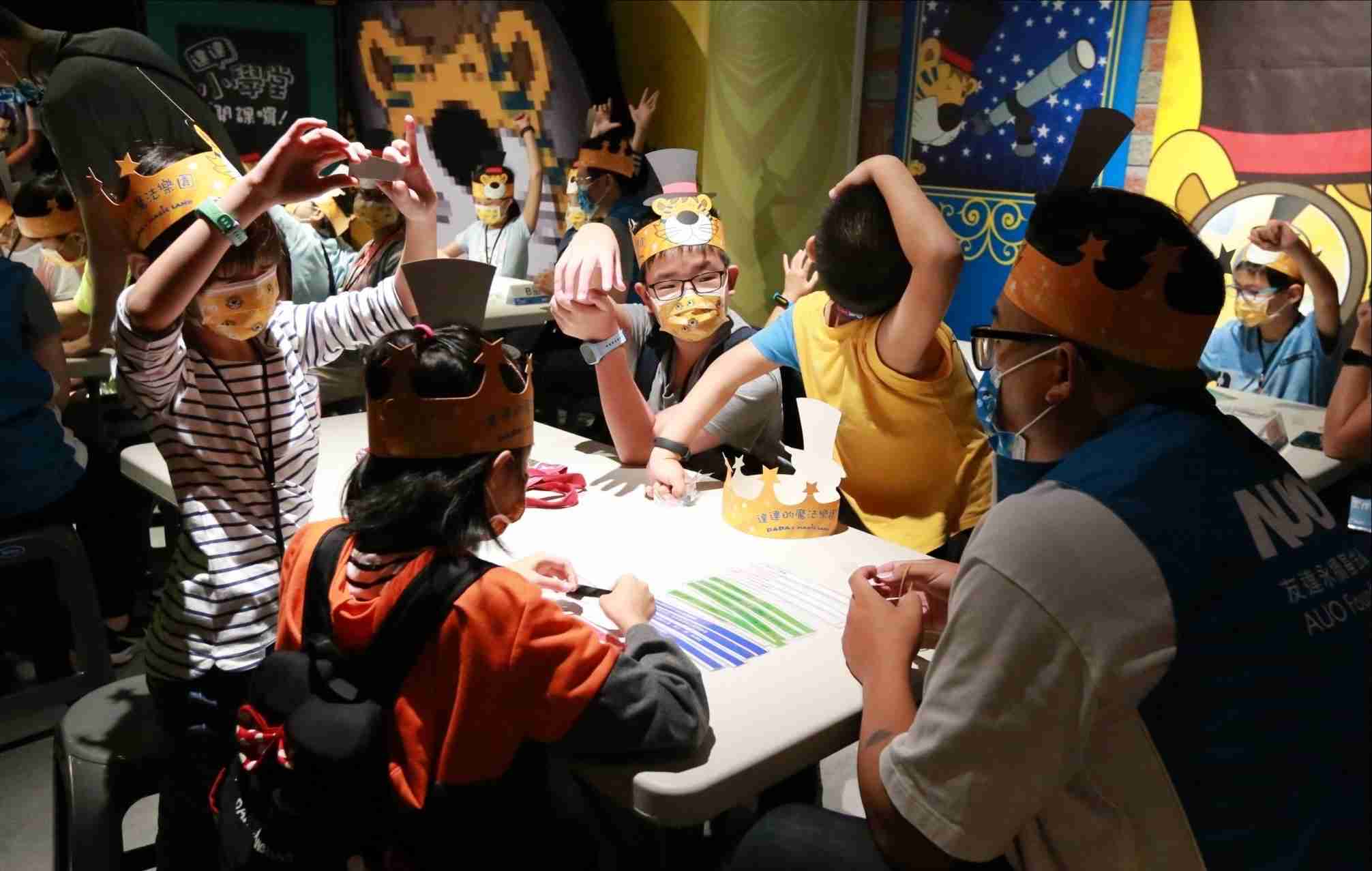 口袋牛店以永续理念推动全人教育计划，，，，内外结盟储备科普教育人才，，，，荣获亚太永续行动奖社会共融面的金奖肯定