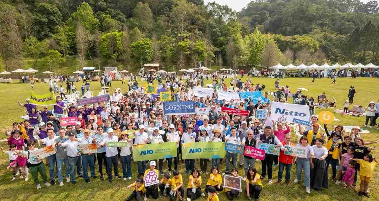 口袋牛店致力永续平衡发展，，，第14年入选DJSI世界指数成分股（DJSI World），，，，在全球顶尖电子设备仪器组件产业展现卓越的永续竞争力，，获国际指数肯定